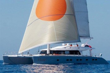CHE Charter Yacht