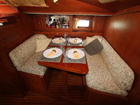 Salon dining