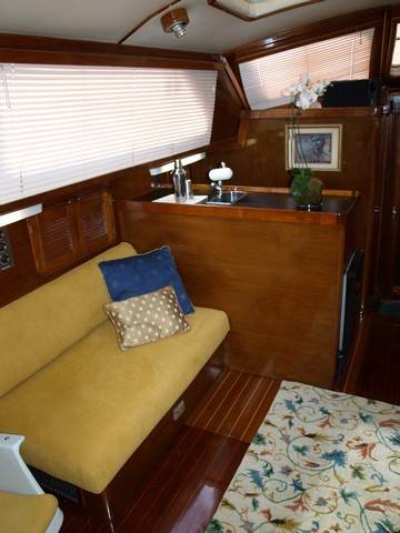 IRIE: Interior 12 
