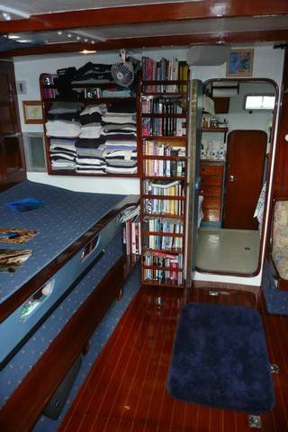 PROMENADE: Interior 09 