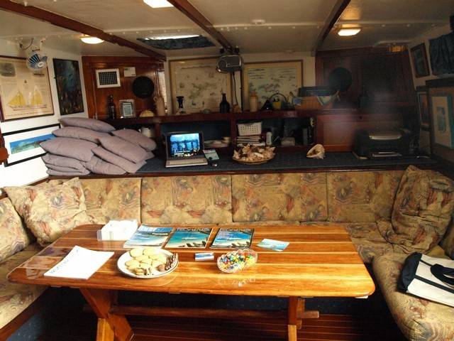 PROMENADE: Interior 28 
