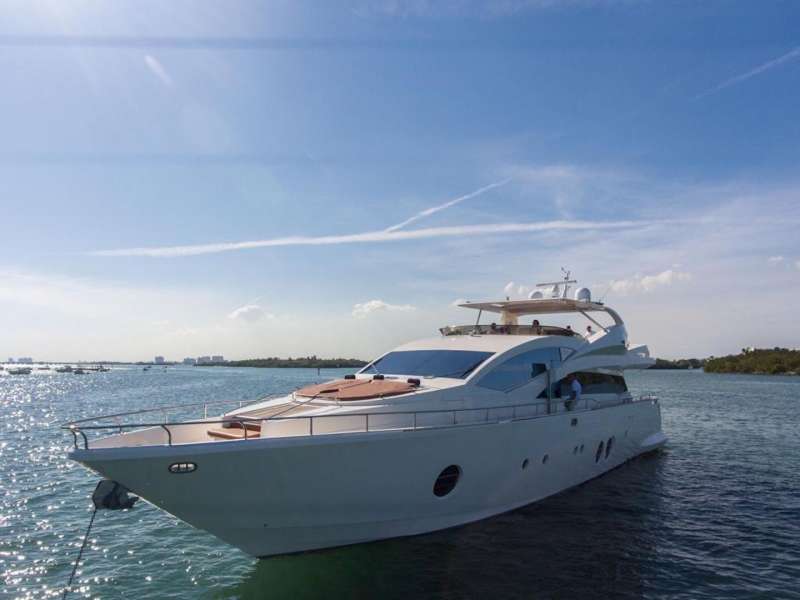 86 ITALIAN YACHT Charter Yacht