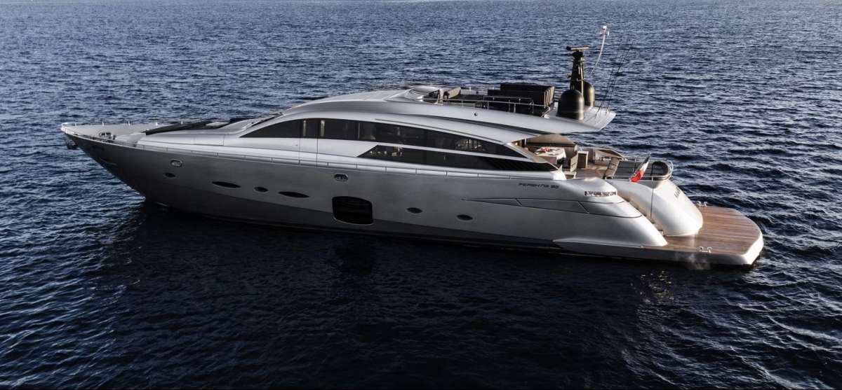 92'PERSHING Charter Yacht