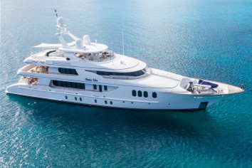 AMICA MEA Charter Yacht