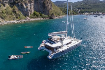 ARAOK Charter Yacht