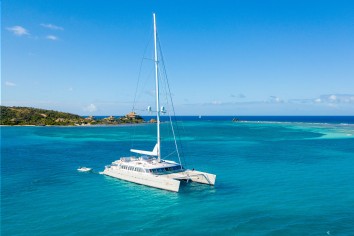 BELLA VITA Charter Yacht