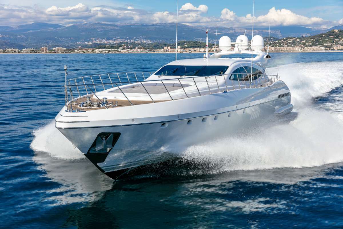 BO Charter Yacht