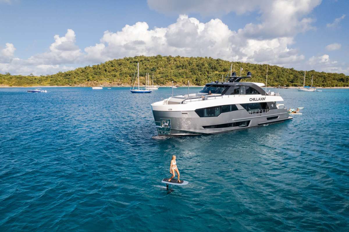CHILLAXIN Charter Yacht