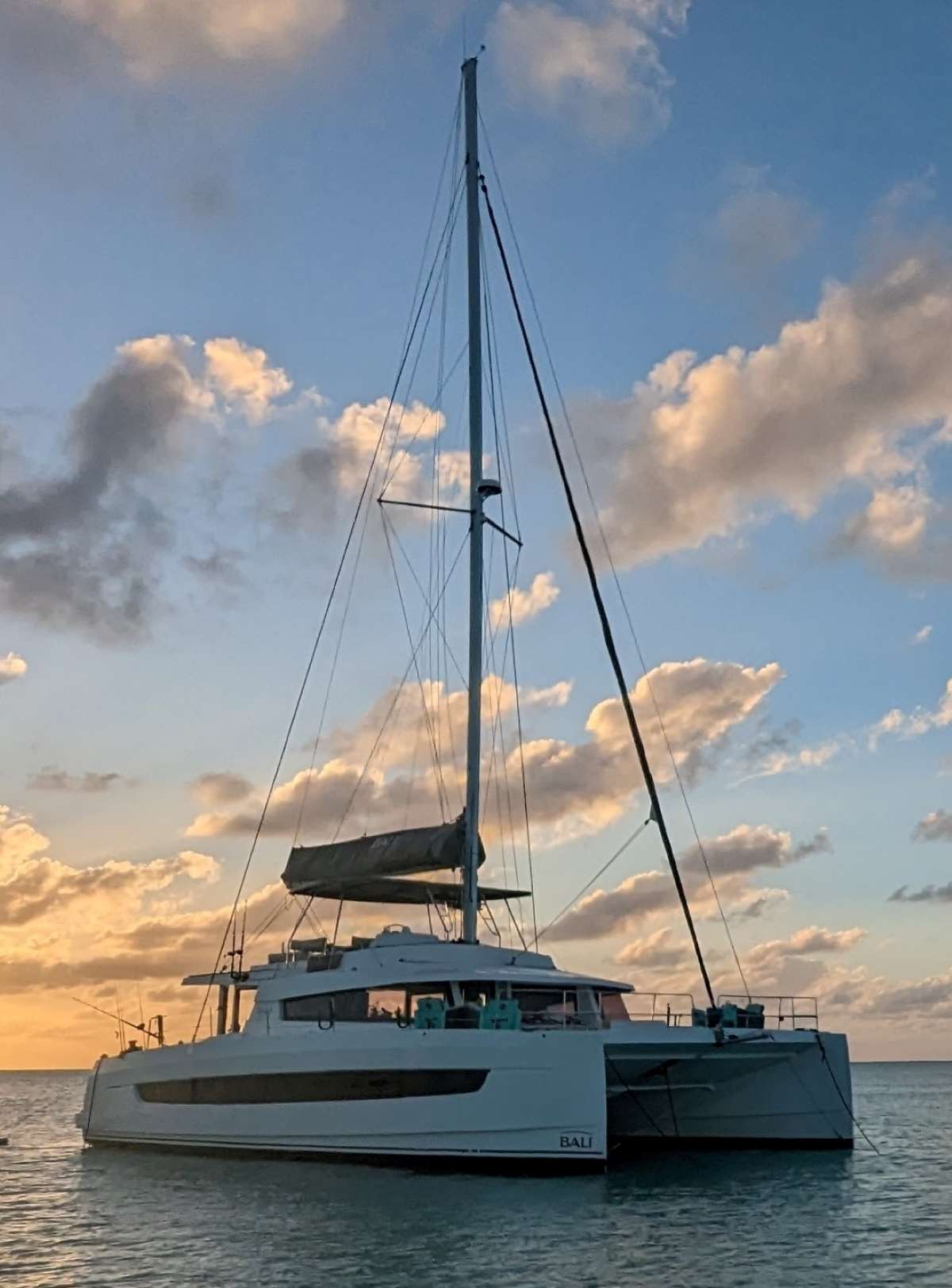 CRYSTAL DREAMS Charter Yacht