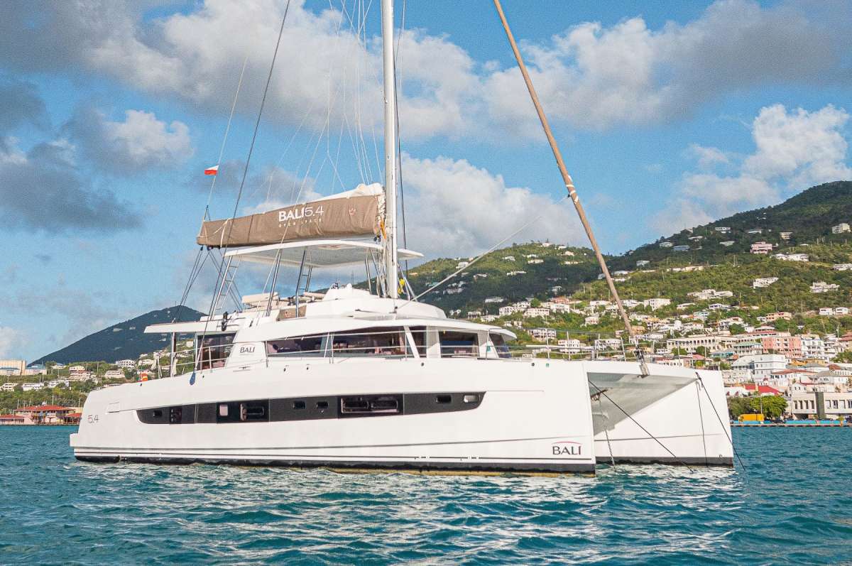 DESTINY UNBOUND Charter Yacht