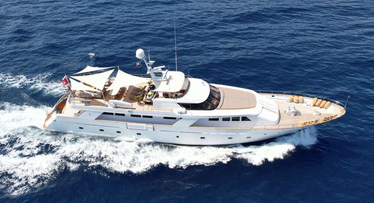 ESPINOLA Charter Yacht