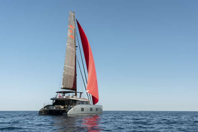 E SUPERCAT Charter Yacht