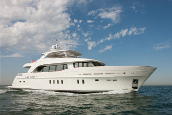 FIREFLY Charter Yacht