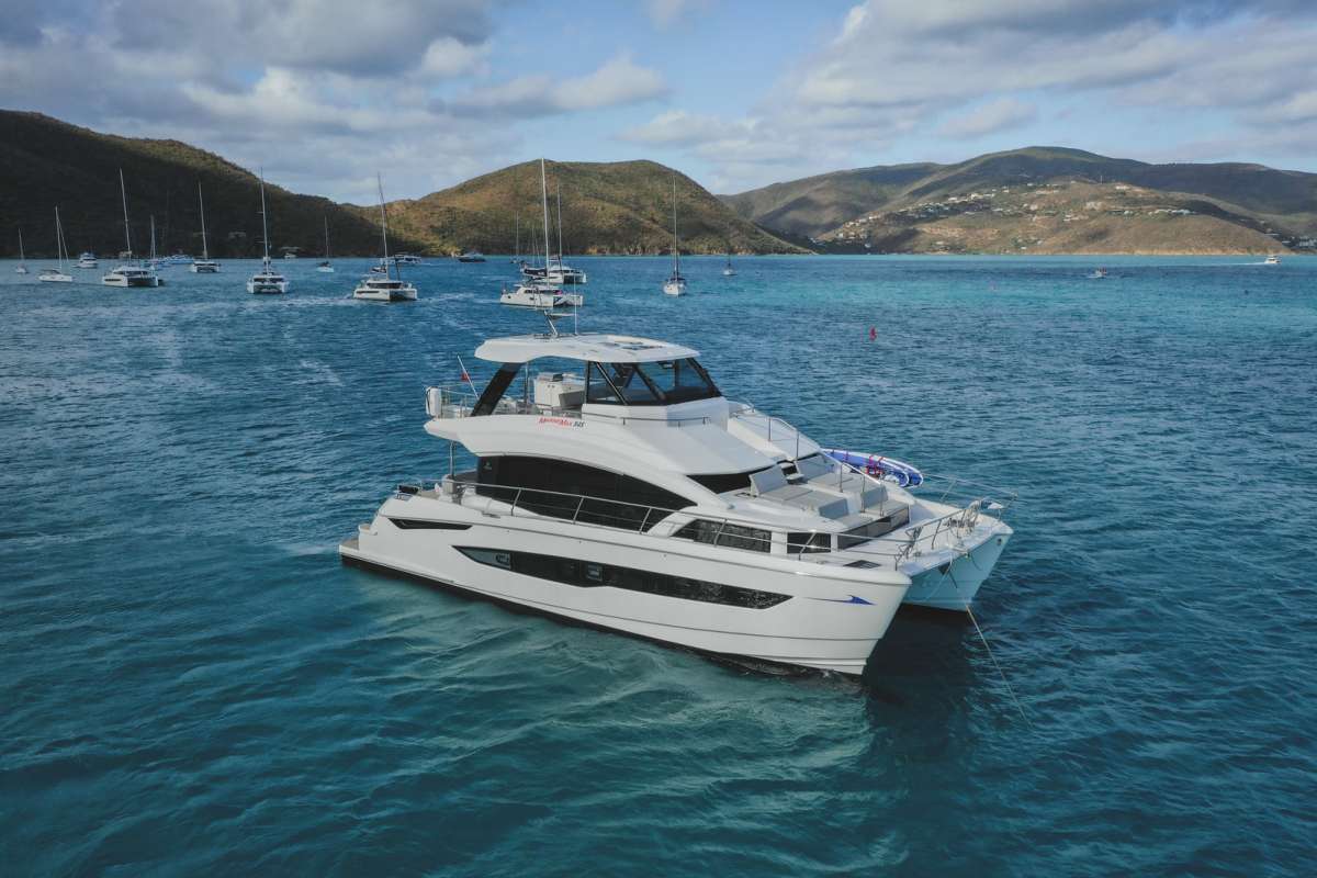 GO TEAM Charter Yacht