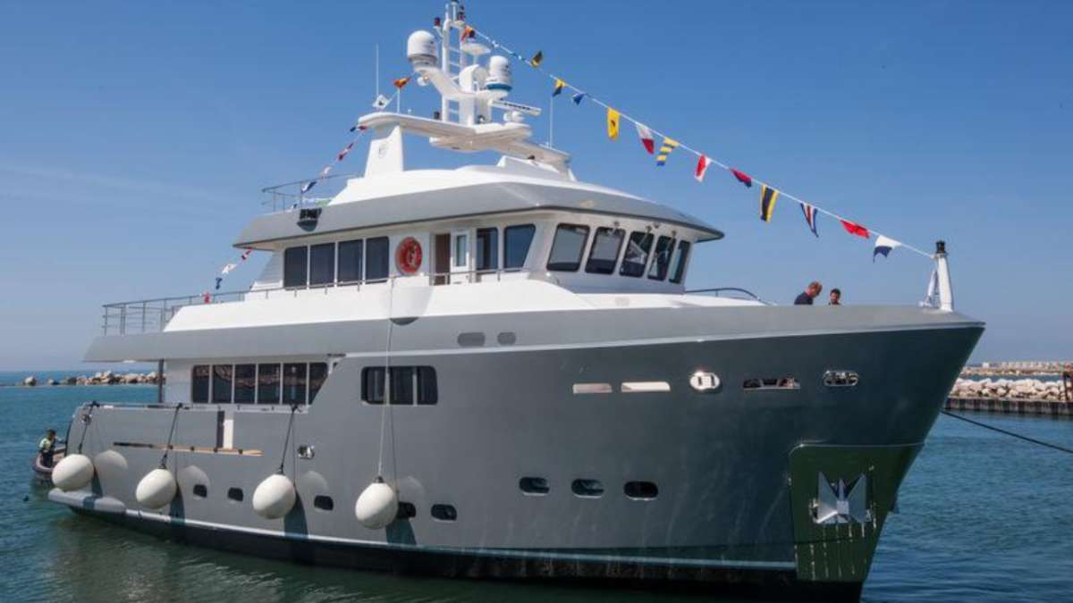 GRANIL Charter Yacht