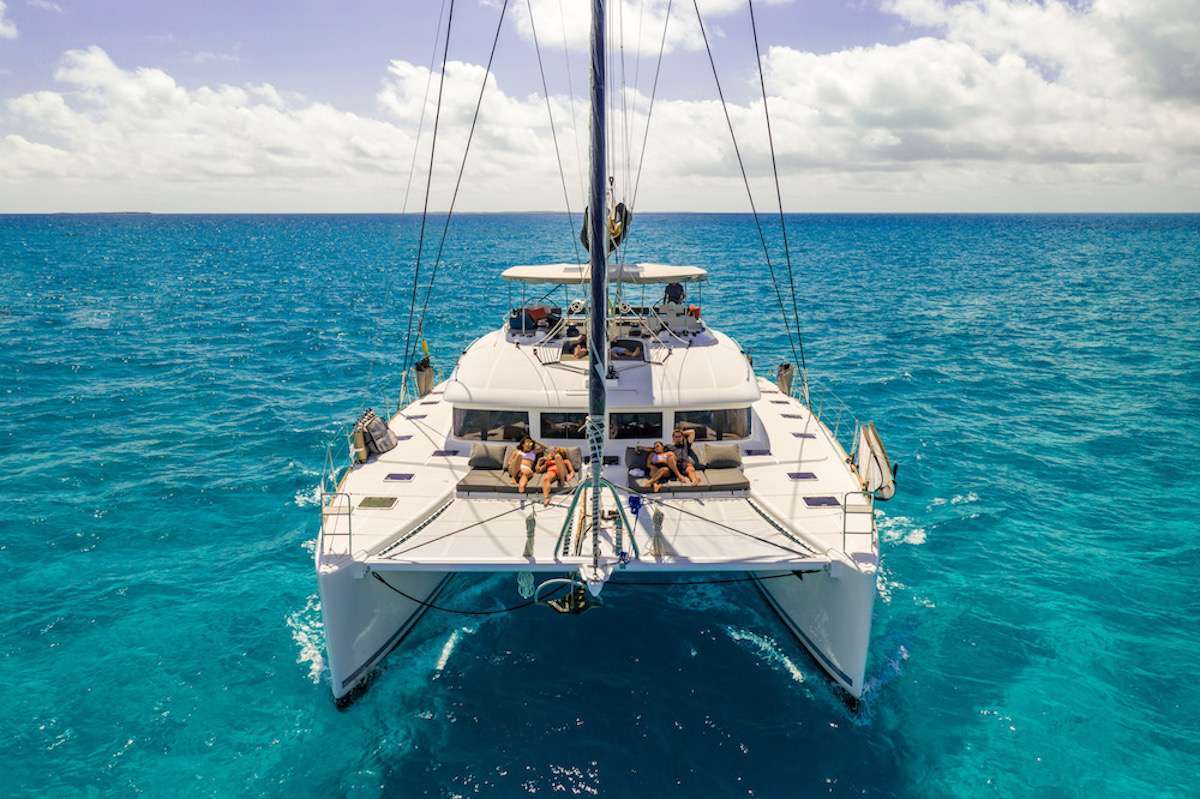 TWIN FLAME Charter Yacht