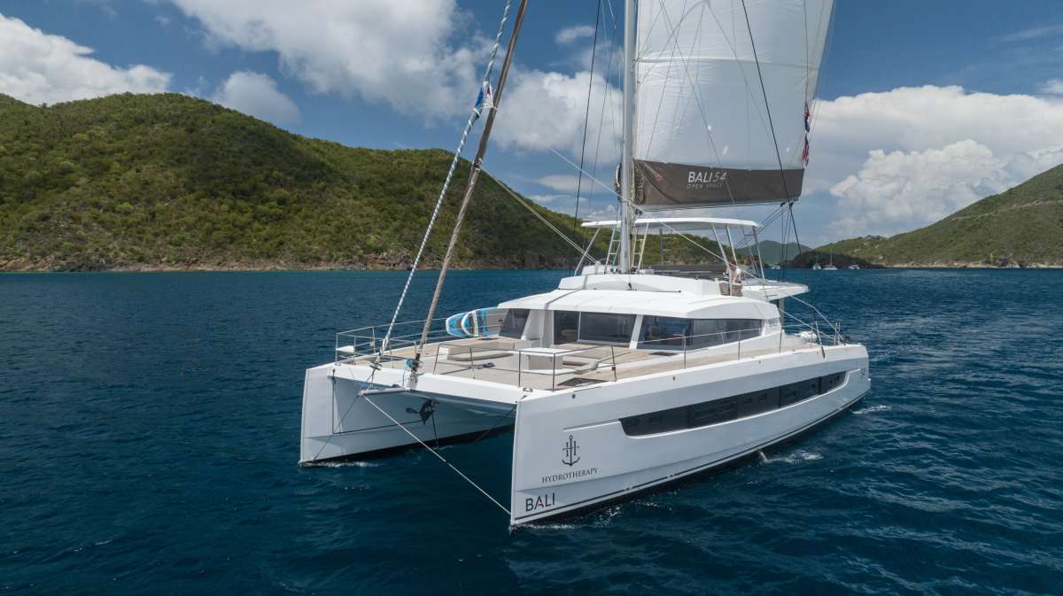 HYDROTHERAPY 5.4 Charter Yacht
