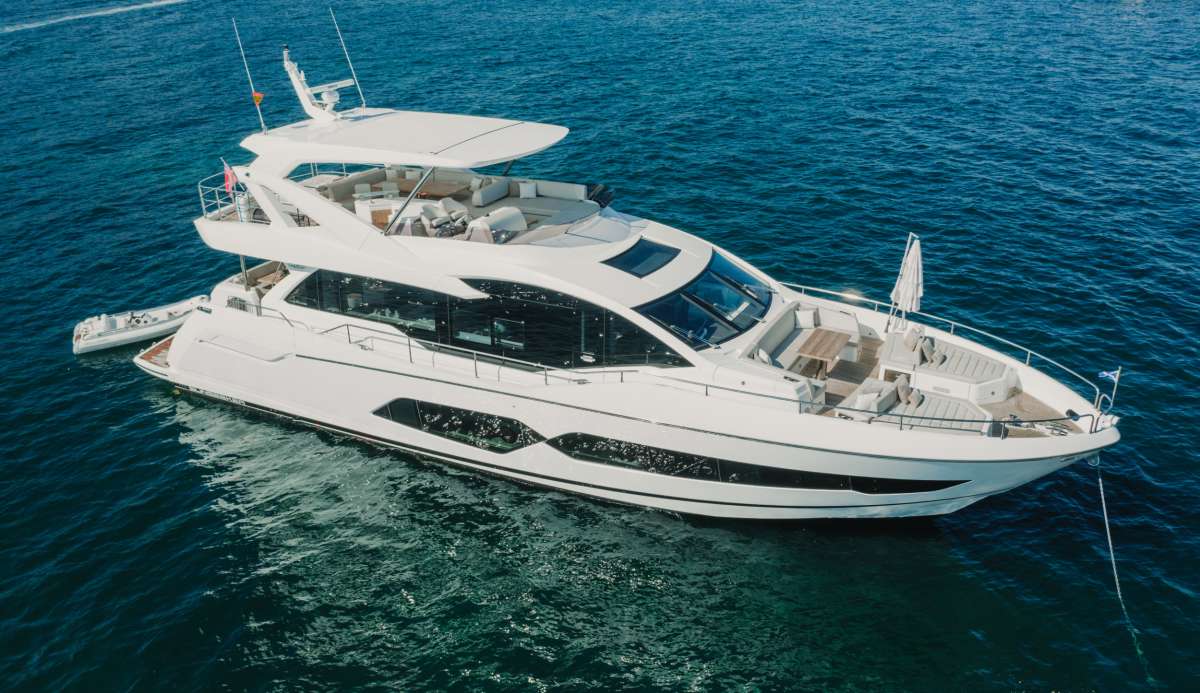 LADY M Charter Yacht