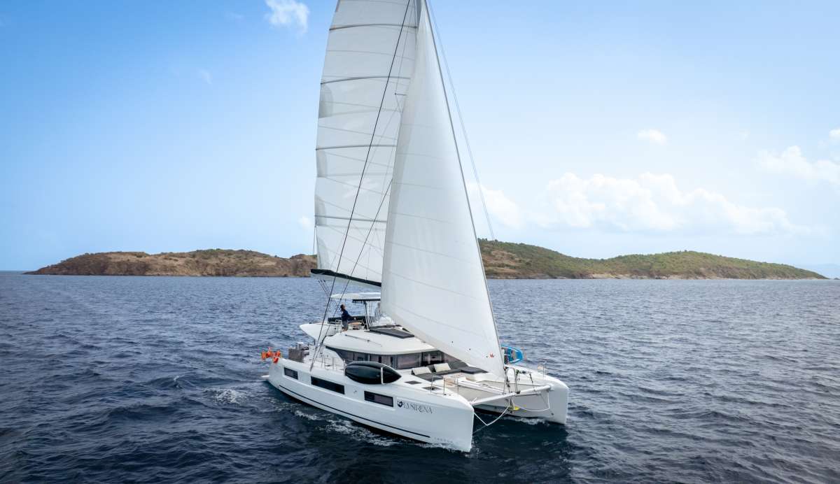 LA SIRENA Charter Yacht