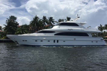 LEXINGTON Charter Yacht