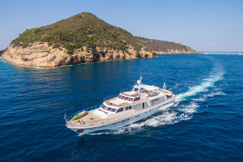 NAFISA Charter Yacht