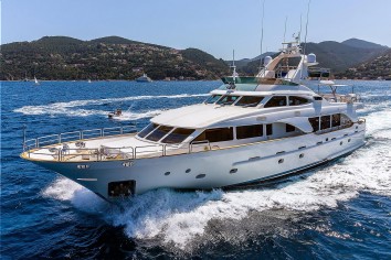 NEW STAR Charter Yacht