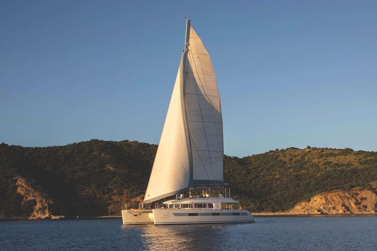 NOMADA Charter Yacht