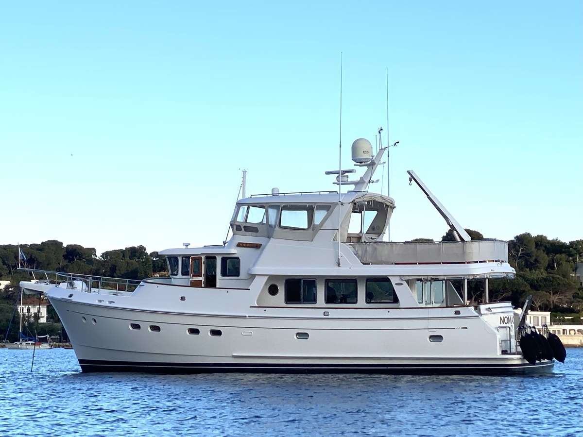 NOMADES Charter Yacht