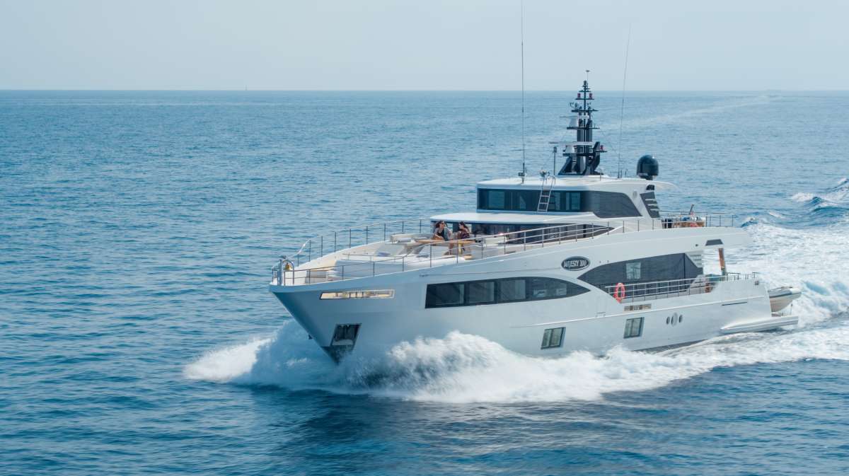 OCEAN VIEW Charter Yacht