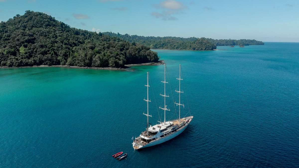 PANORAMA Charter Yacht