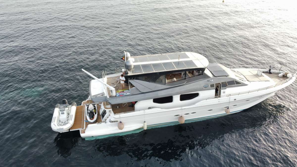 PRIME  Charter Yacht