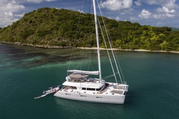 SAIL AWAY Charter Yacht