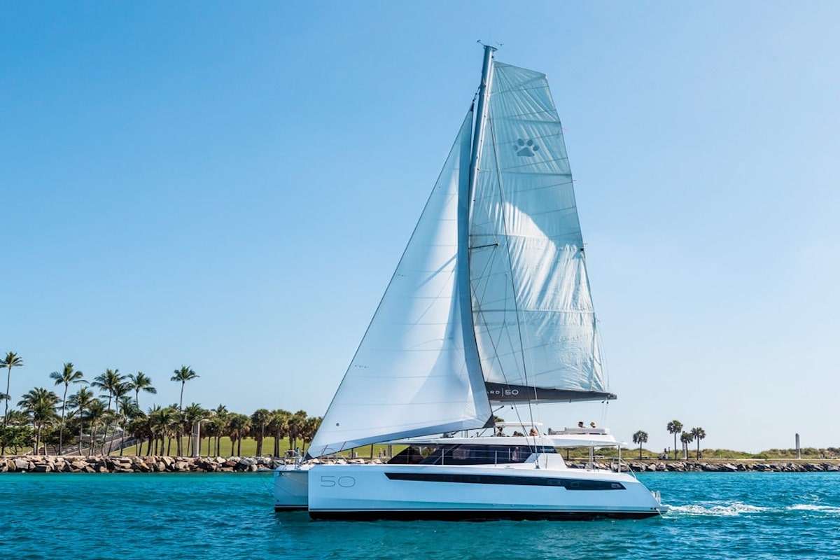 SALTY DOG Charter Yacht