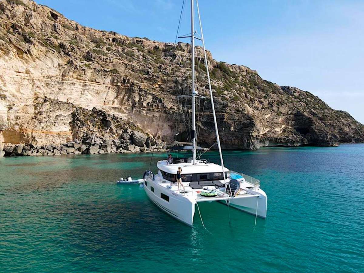 SARAMIMI Charter Yacht