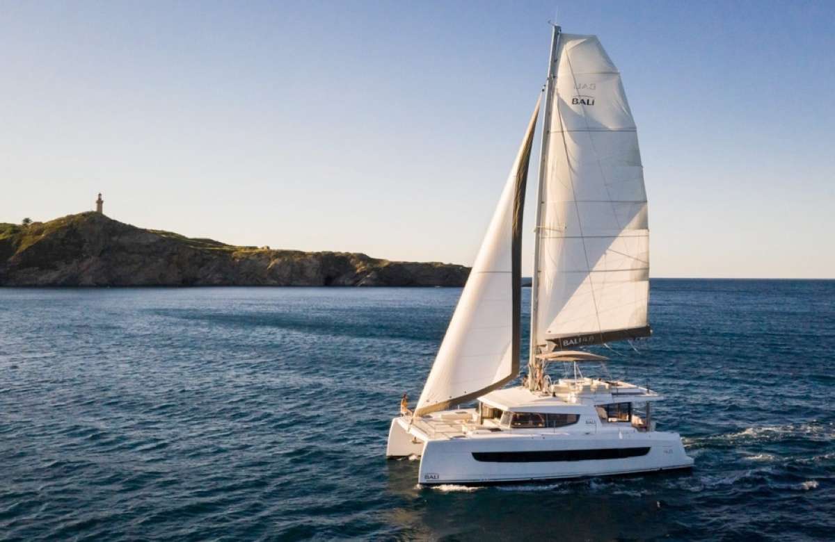SUNSHINE BABY 2 Charter Yacht