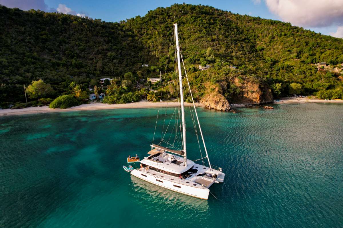 THE PURSUIT Charter Yacht