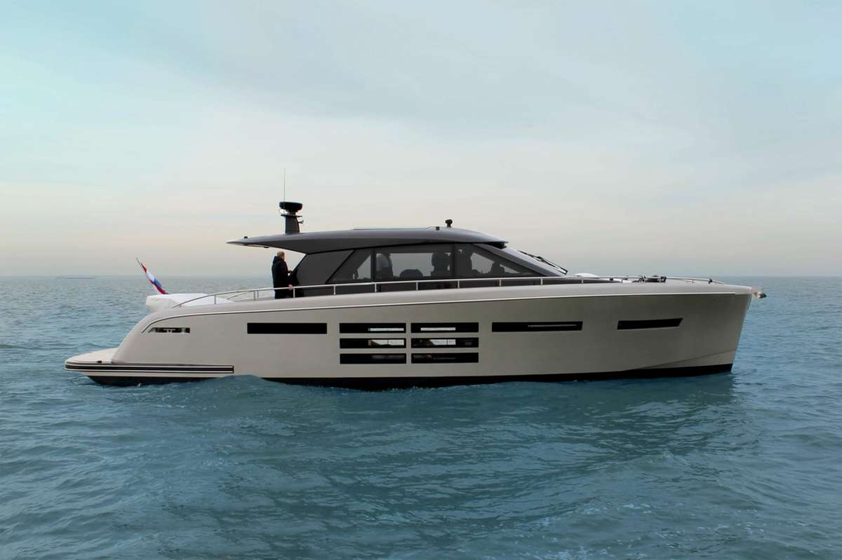 TOMMY I Charter Yacht