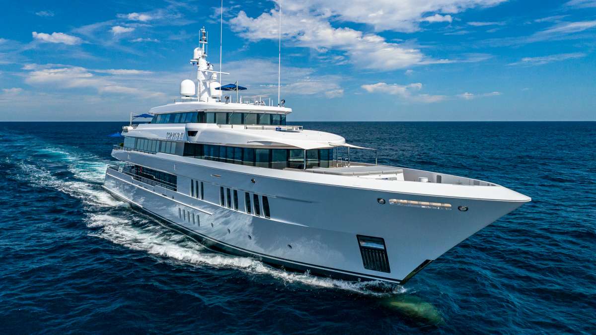 TOP FIVE II Charter Yacht