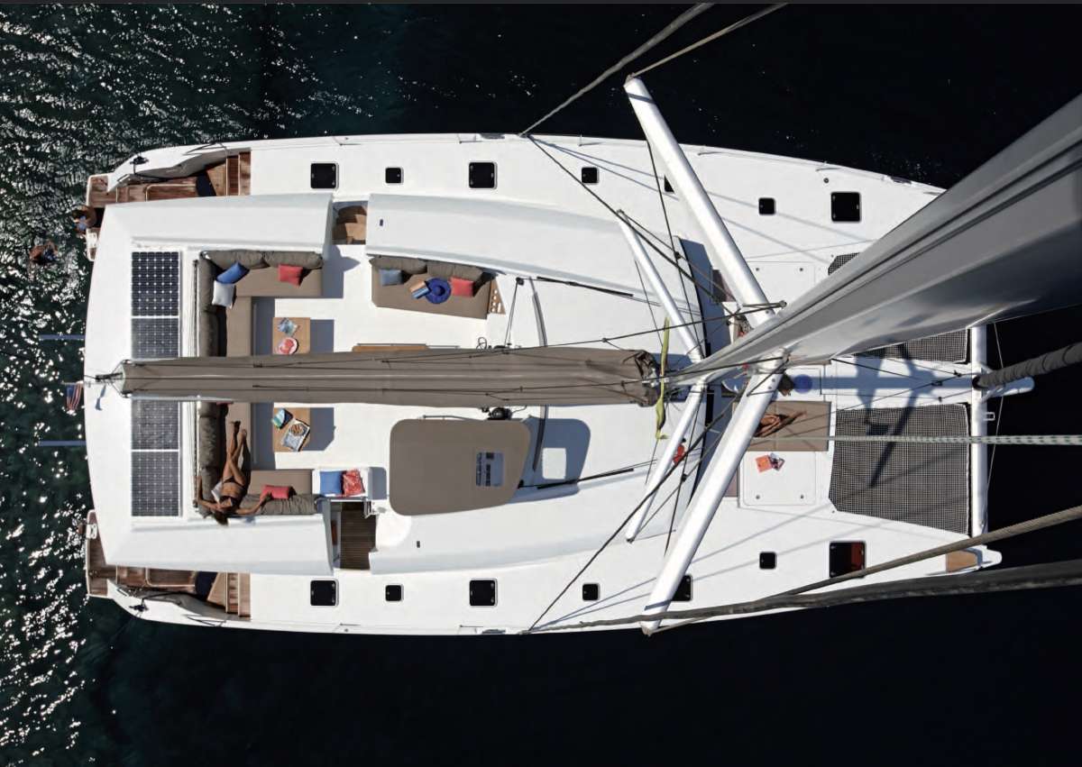 VIDA BOA II Charter Yacht