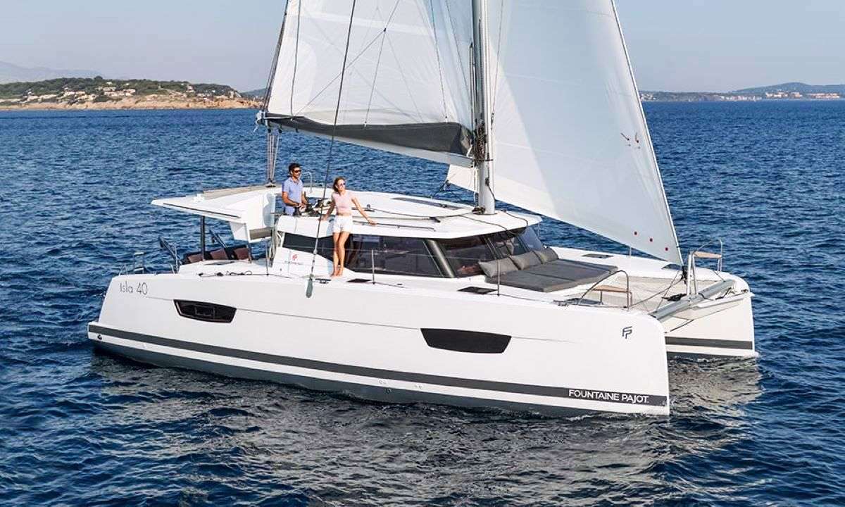 VIVE L'AMOUR Charter Yacht