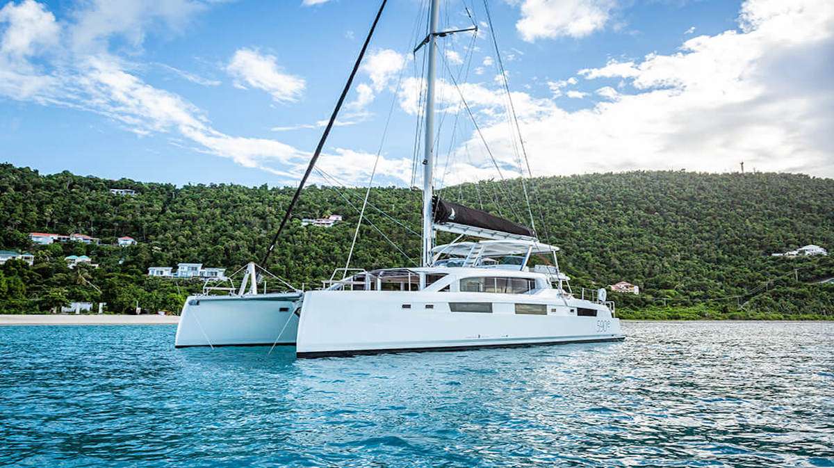 VOYAGE 590 Charter Yacht