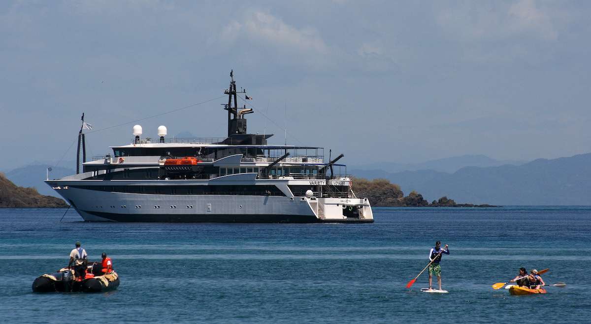 VARIETY VOYAGER Charter Yacht