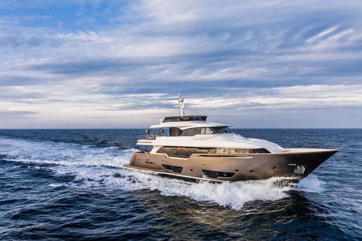 YVONNE Charter Yacht